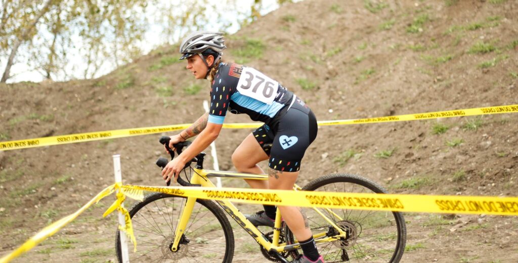 Babs Owca racing cyclocross